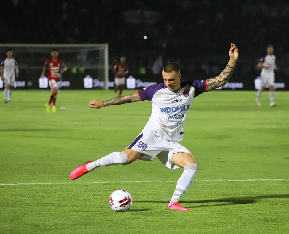 Persita Lepas Yevhen Budnik ke Klub Armenia