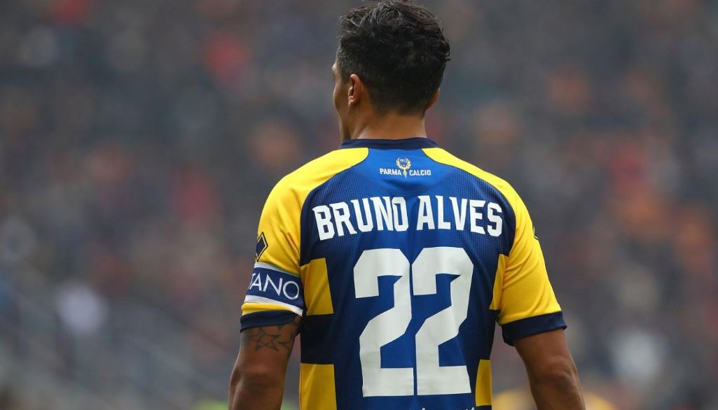 Bukan Van Dijk, Bek Parma Pemilik Statistik Pemenang Duel Udara Terbaik di Eropa