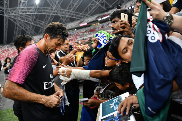 Gianluigi Buffon Akan Serahkan Predikat Kiper Utama PSG Kepada Alphonse Areola 