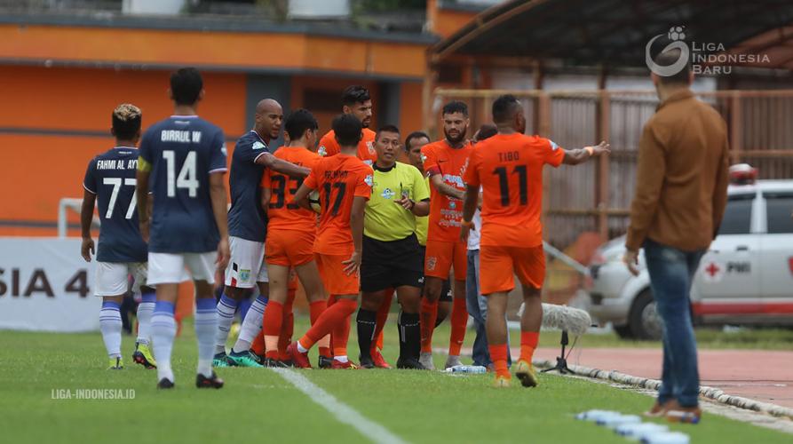 Persela Kecewa Kepemimpinan Wasit saat Hadapi Borneo FC di Samarinda