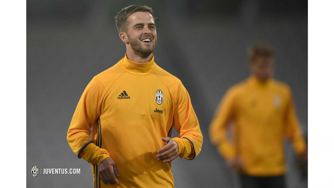 Pjanic : Pogba Meninggalkan Kenangan Indah Di Juventus