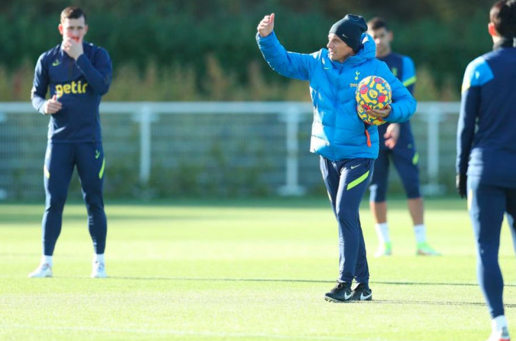 Latihan ala Militer Antonio Conte Dimulai di Tottenham Hotspur