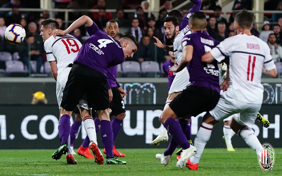 Fiorentina 0-1 AC Milan, Hakan Calhanoglu Pertajam Catatan Impresif Kontra La Viola