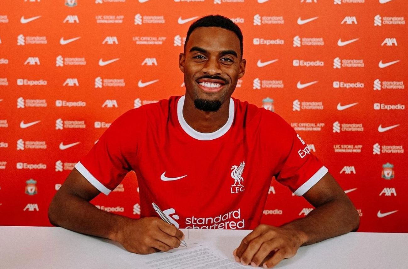 Lengkapi Lini Tengah Liverpool, Ryan Gravenberch Tak Sabar Main di Anfield