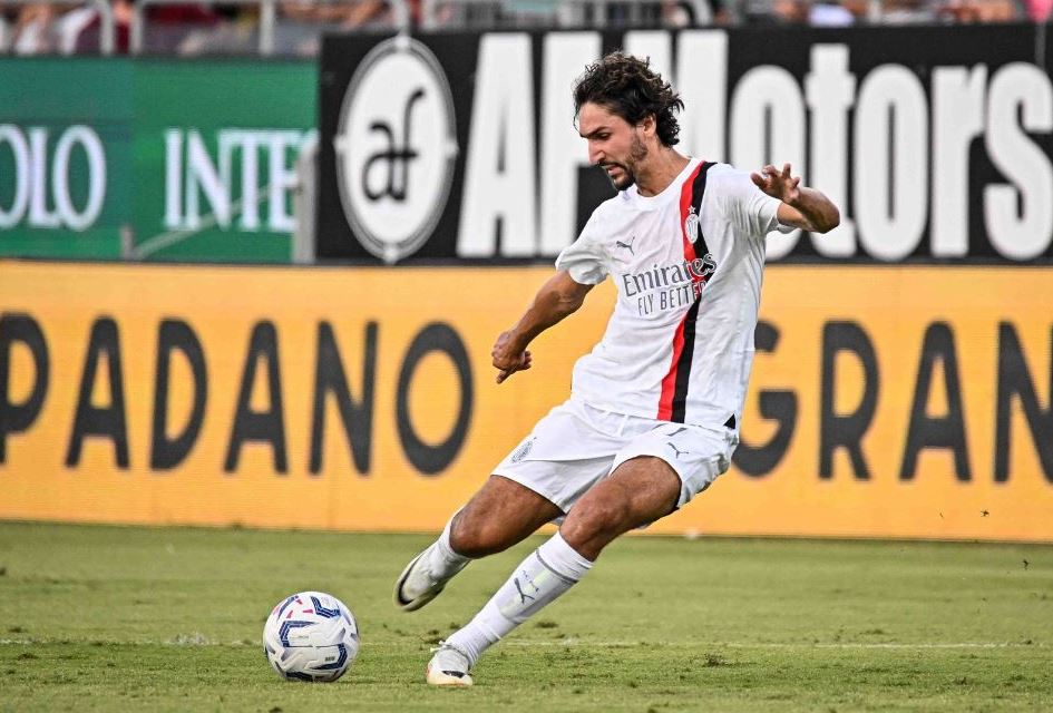 Kesabaran dan Kerja Keras yang Mengakhiri Penantian Yacine Adli di AC Milan