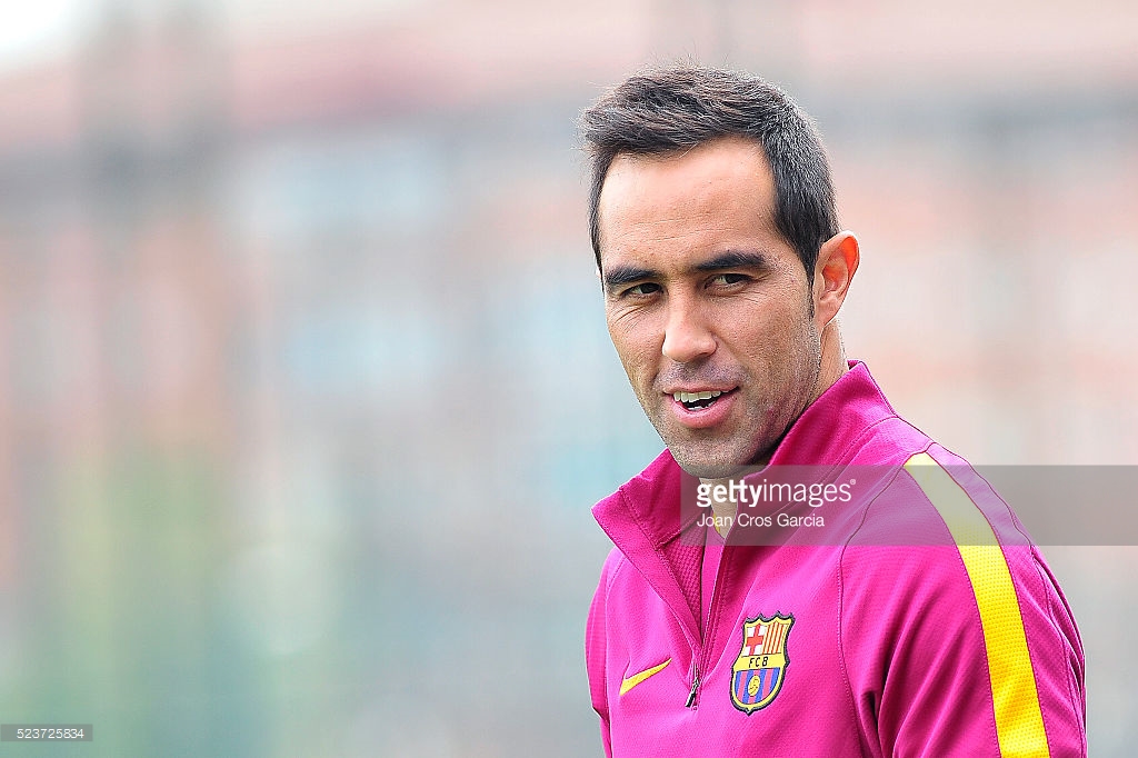 Claudio Bravo Sepakat Gabung Manchester City ?