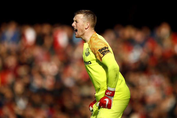 Jordan Pickford Tidak Terpengaruh Isu Ketertarikan Chelsea