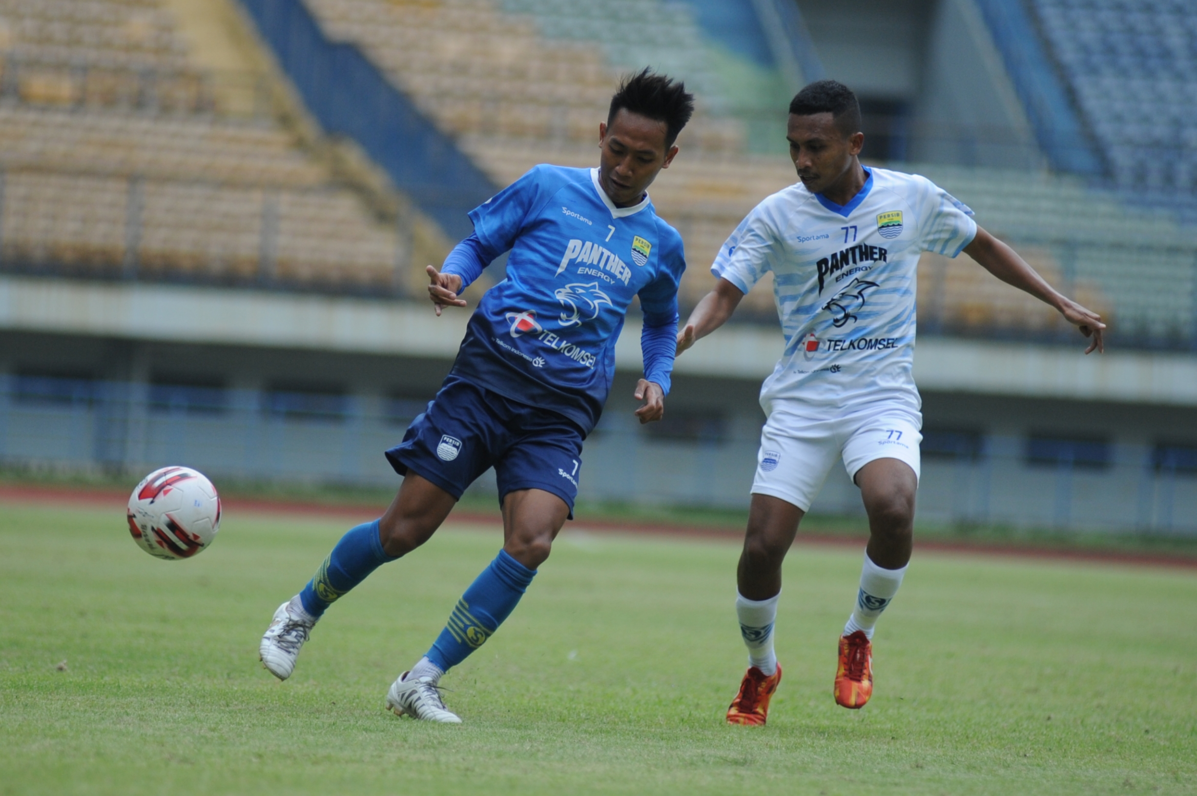 Pelatih Persib: Performa Ardi Idrus dan Beckham Putra Turun