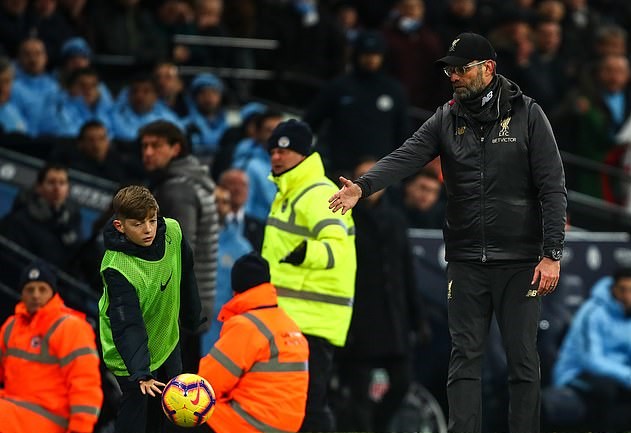 Ball Boy Kembali Hadir di Premier League