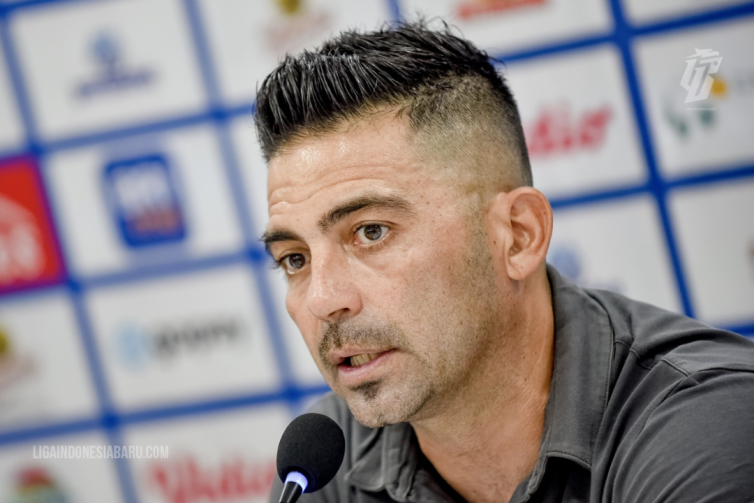 Pelatih Arema FC Paparkan Plus Minus Sistem Bubble pada Lanjutan Liga 1