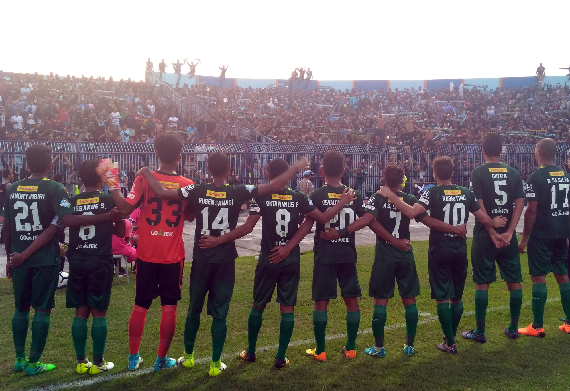 Persebaya Waspadai Trisula Sriwijaya FC