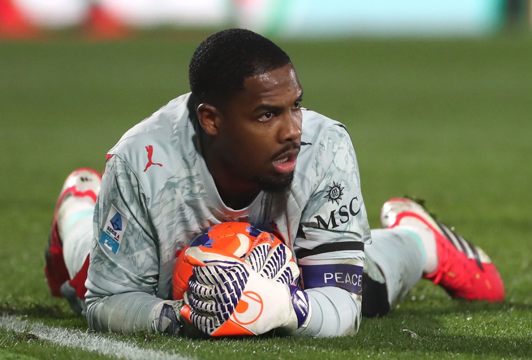 Laga Lawan Como Bukti AC Milan Membutuhkan Mike Maignan