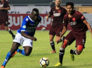 Ezechiel N'Douassel Dikabarkan Dicoret, Pelatih Persib Bandung Beri Respons