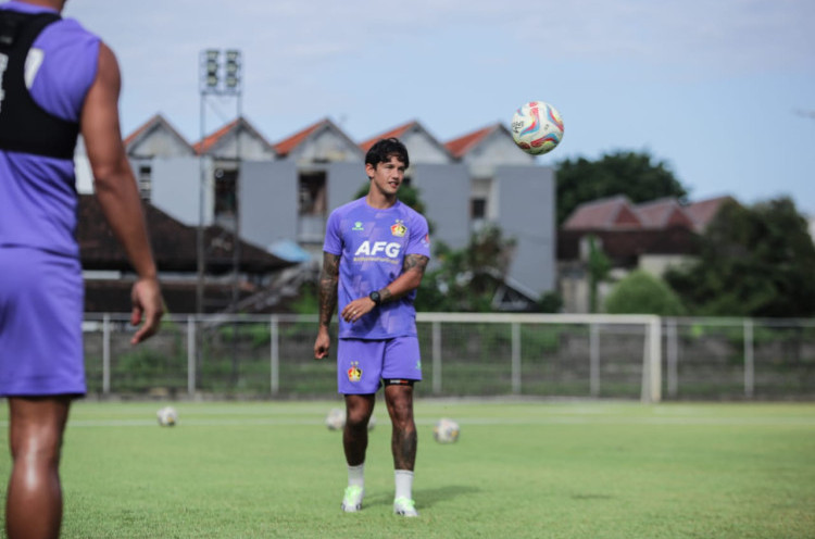 Irfan Bachdim dan Ze Valente Debut saat Derbi Jatim Persik Kediri Vs Arema FC