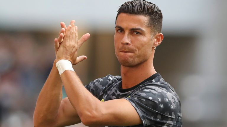 Efek Ronaldo: Saham dan Follower MU Melonjak