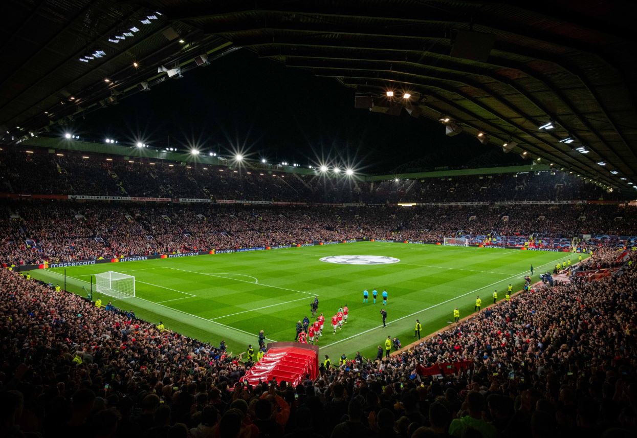 Liga Champions: Atmosfer di Stadion Parken Lebih Baik dan Intens ketimbang Old Trafford
