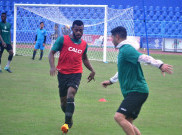 Diminati Persija dan Persib, Ini Respons Marckho Meraudje dan Manajemen Sriwijaya FC