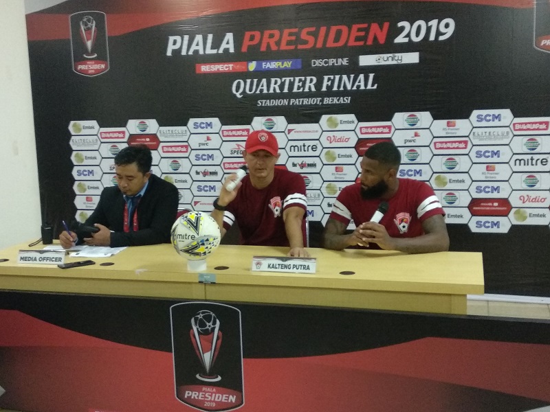 Dua Gol Kontroversial, Pelatih Kalteng Putra: Wasit Juga Manusia