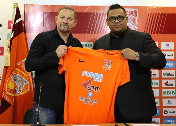 Lepas Iwan Setiawan, Borneo FC Resmi Tunjuk Dejan Antonic Sebagai Pelatih