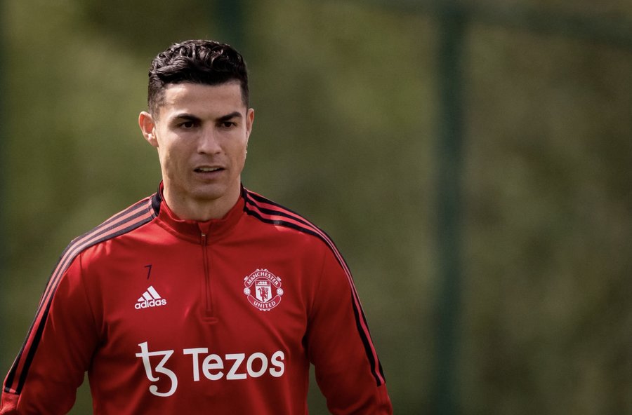 Pantang Kibarkan Bendera Putih, Kini Ronaldo Minta Kontraknya Diputus