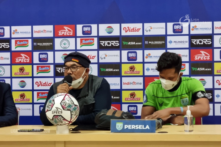 Dianggap Menang karena Bantuan Wasit, Pelatih Persela Serang Balik Persik