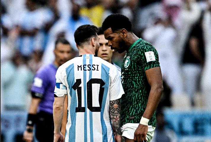 Bernyali, Bek Arab Saudi Provokasi Lionel Messi Sebelum Kunci Kemenangan