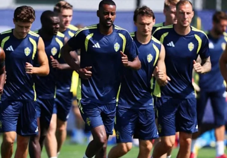 Prancis Nyaris Tanpa Cela, Graham Potter: Swedia Wajib Tampil Sempurna