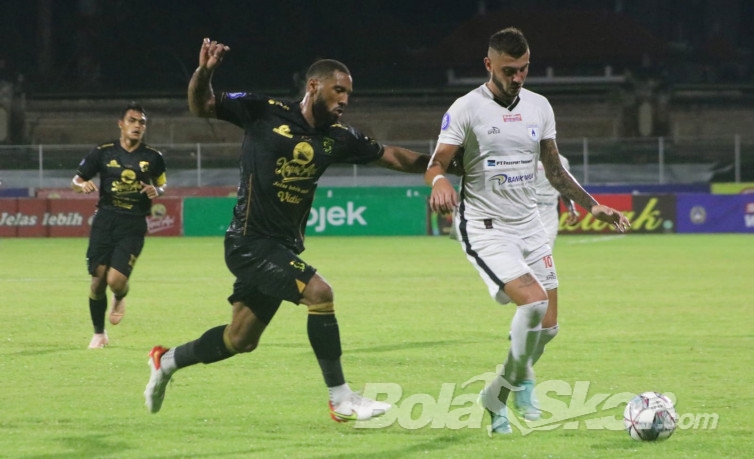 Hasil Liga 1: Dwi Gol Yevhen Bokhashvili Bawa Persipura Taklukkan Persebaya