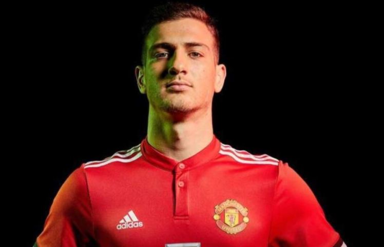 Diogo Dalot Dapat Tugas Berat dari Jose Mourinho di Manchester United
