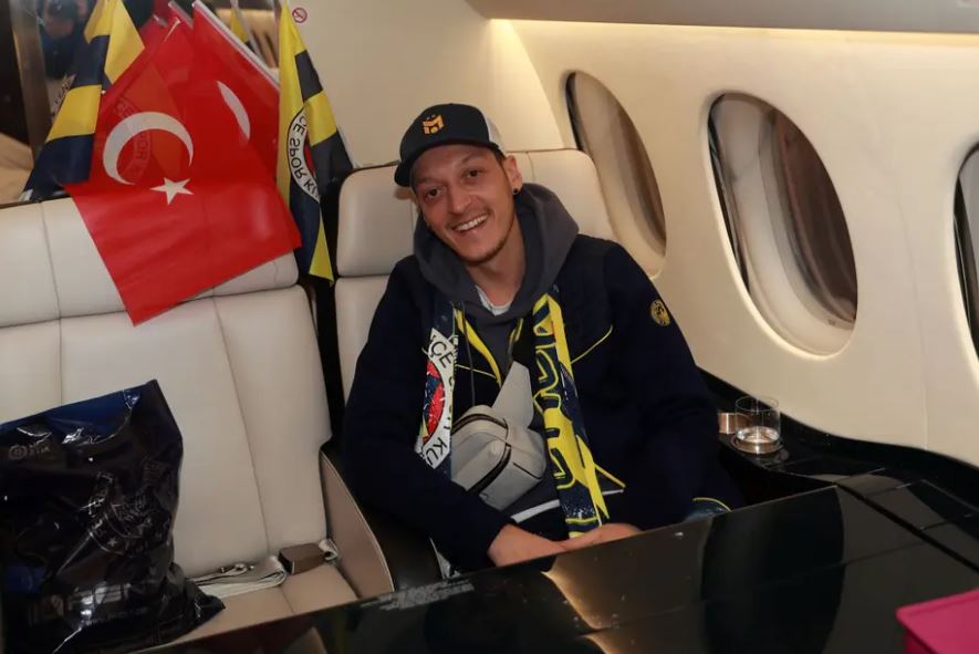 Mesut Ozil dan 5 Nama Top yang Pernah Membela Fenerbahce