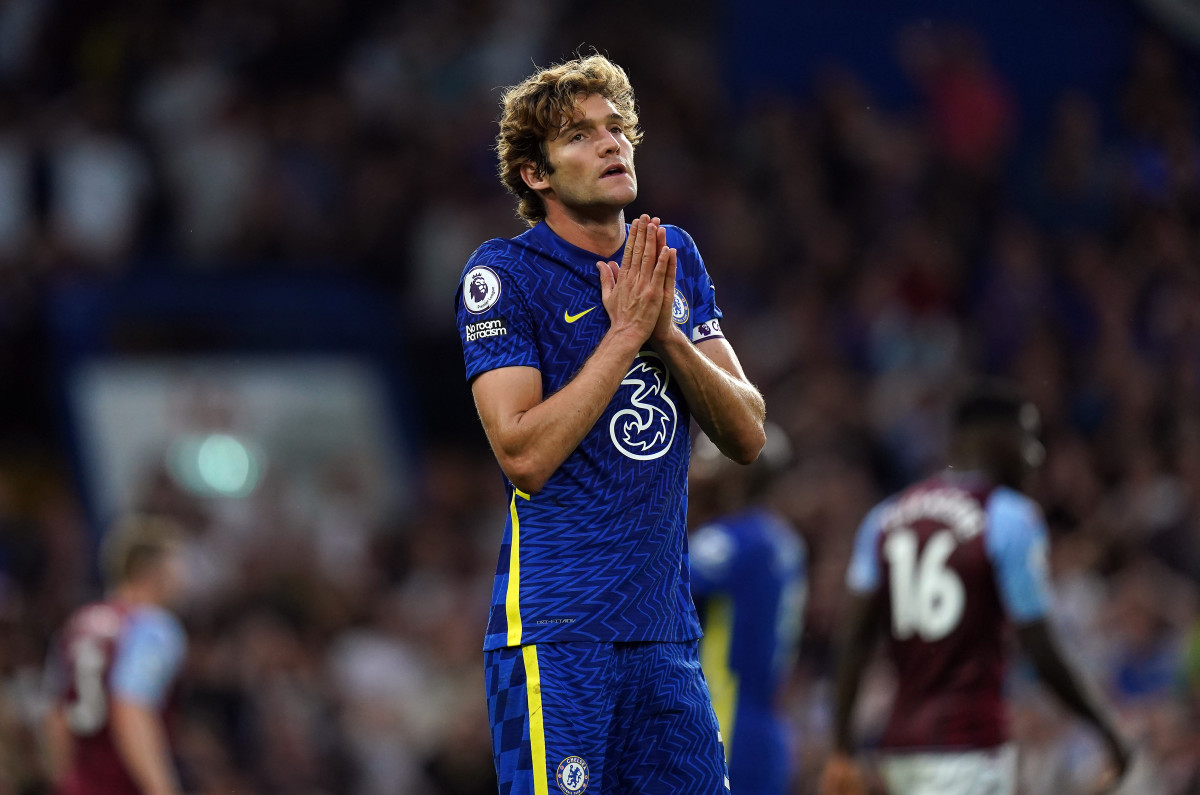 Ikuti Wilfried Zaha, Marcos Alonso Tak Mau Lagi Berlutut