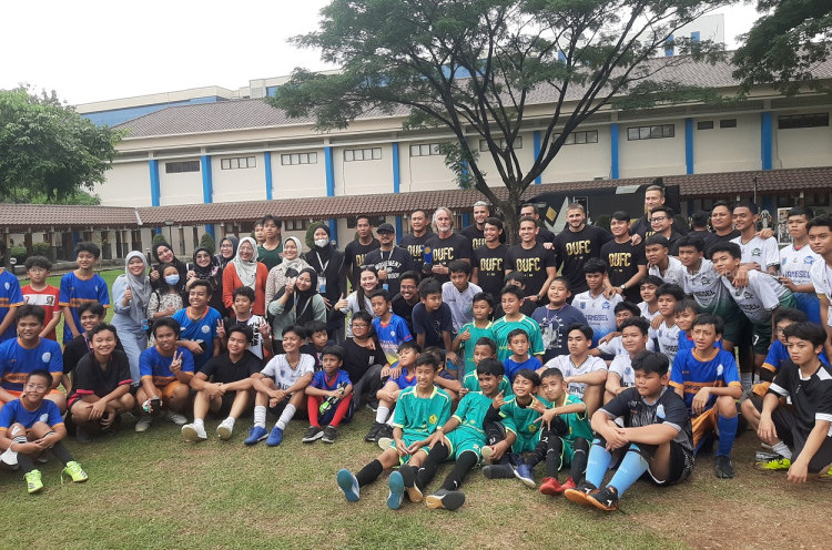 Dewa United FC dan eSports Sapa Global Islamic School Serpong