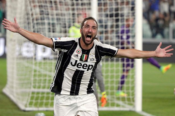 Crespo : Higuain Lebih Berharga Ketimbang Pogba