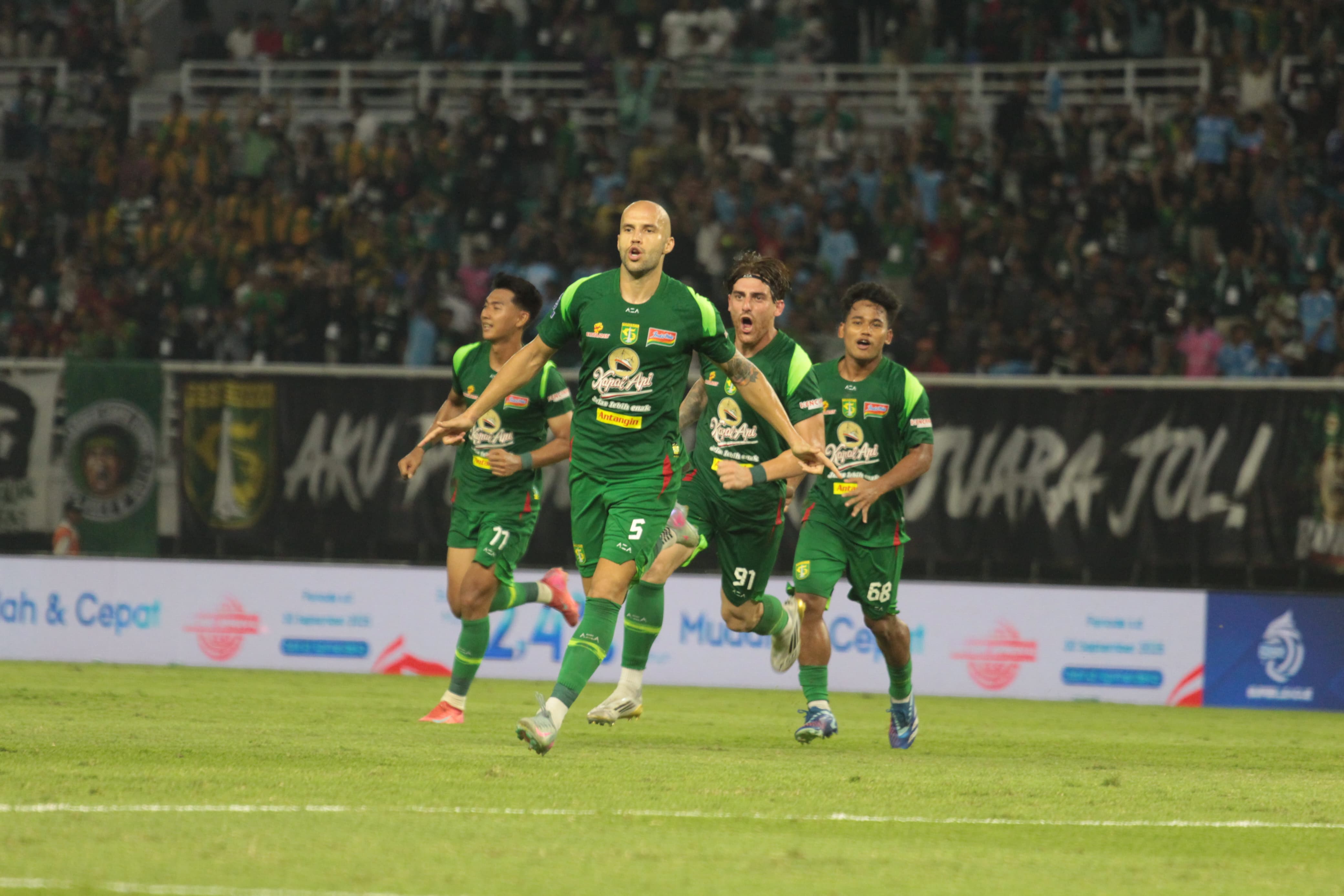 Lini Belakang Krisis, Persebaya Surabaya Tetap Percaya Diri Menghadapi Persis Solo
