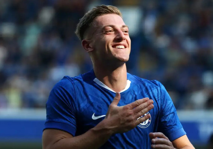 Tinggal Teken Kontrak dengan Manchester United, Liam Delap Pilih Gabung Chelsea, Alasannya?