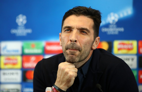 Gianluigi Buffon Waspadai Trio Penyerang Tottenham Hotspur