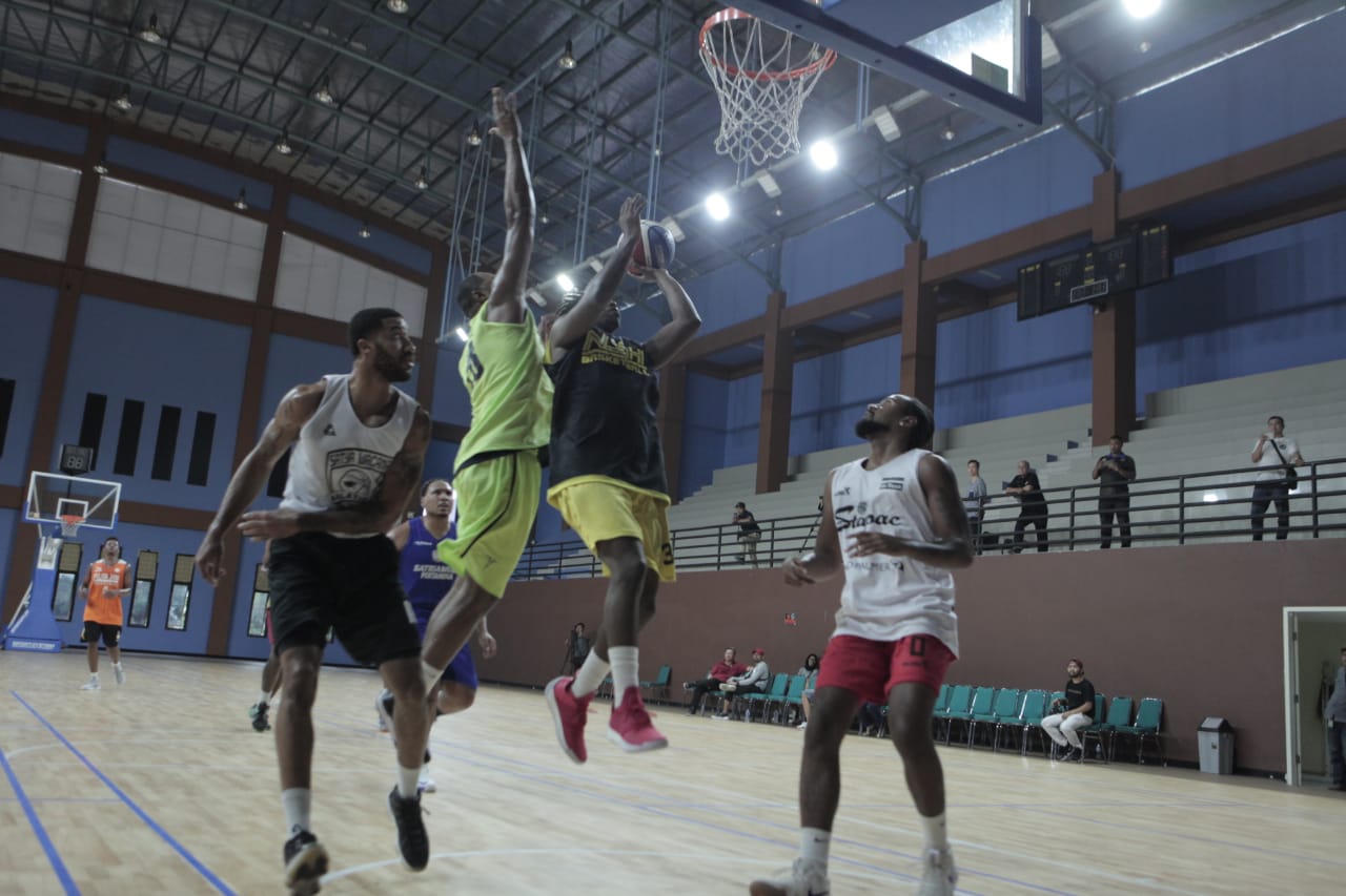 Tak Ada Pemain Asing yang Dapat Perlakuan Spesial di IBL