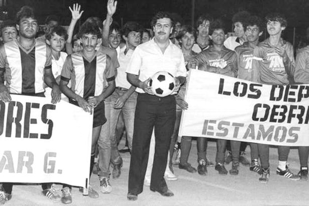 Ketika Pablo Escobar Menyuntikkan Narkoba ke Sepak Bola Kolombia