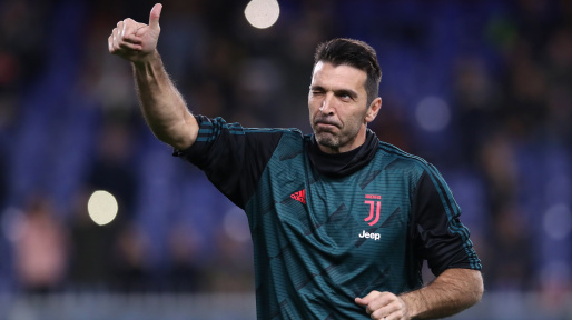 Totti dan Cannavaro Bicara Tentang Buffon yang Tak Kunjung Pensiun