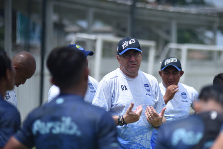 Batal Lawan RANS Nusantara, Persib Komunikasi dengan Persita dan Dewa United