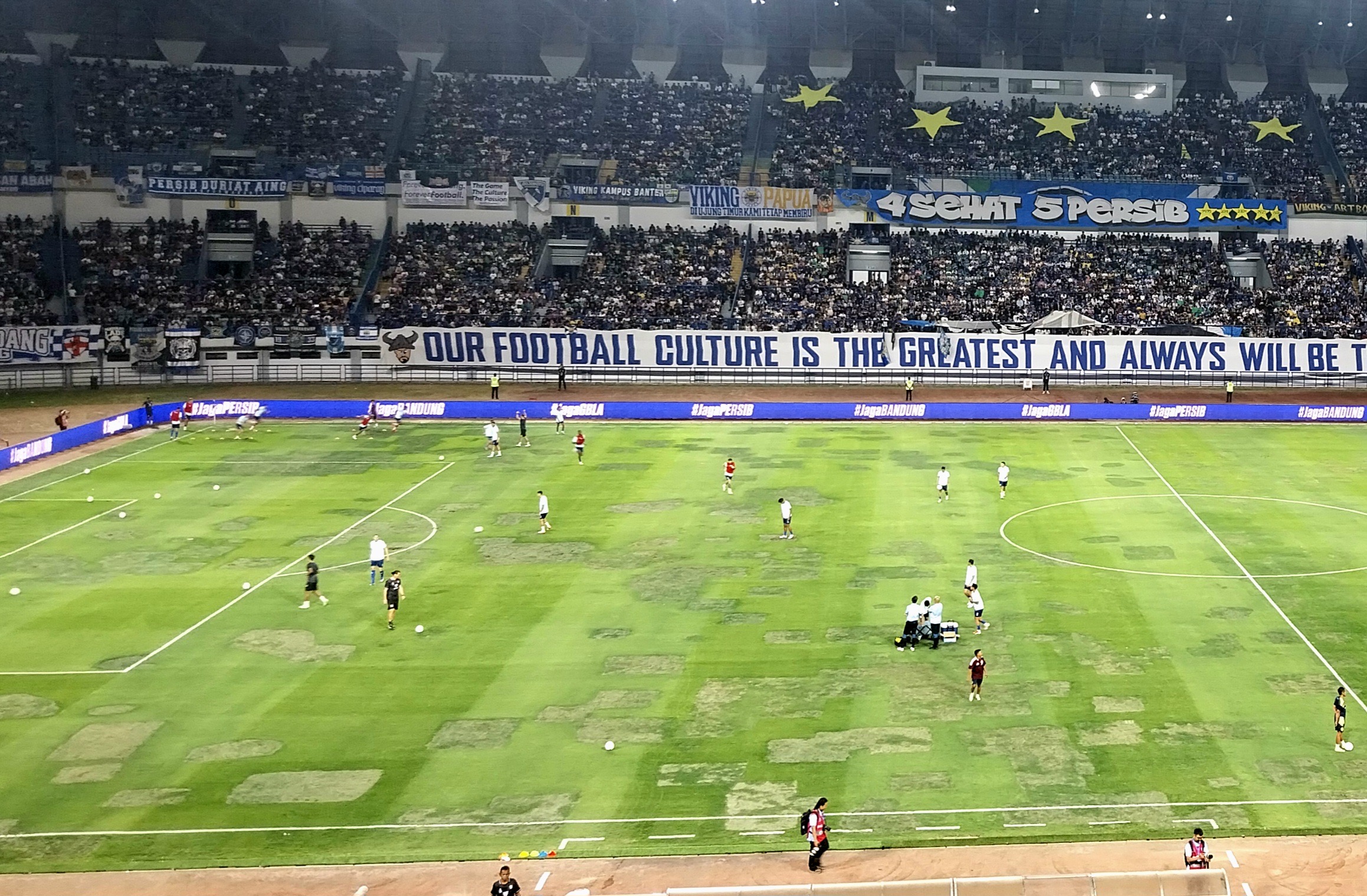 Lapangan Stadion GBLA Dikritik Habis-habisan, Manajemen Persib Singgung PSSI