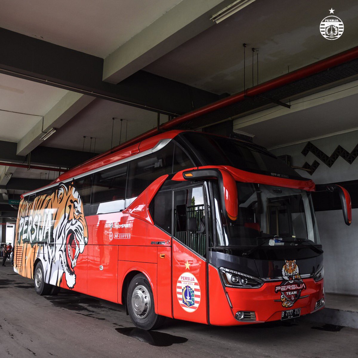 Nama dan Logo Hilang, Bus Persija Milik Pihak Ketiga