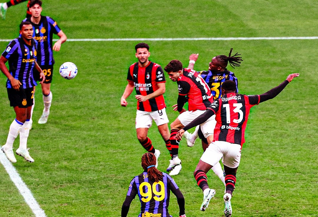 Hasil Pertandingan: AC Milan Menang Derby, Barcelona Pesta Gol