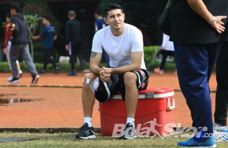 Cedera Kambuh, Esteban Vizcarra Dapat Perhatian Khusus dari Persib