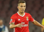 Duo Manchester Bersaing Dapatkan Alejandro Grimaldo