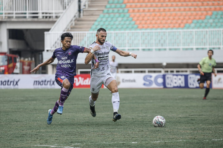Putus Rekor Buruk, Pelatih Bali United Apresiasi Keberhasilan Rebut Puncak Klasemen