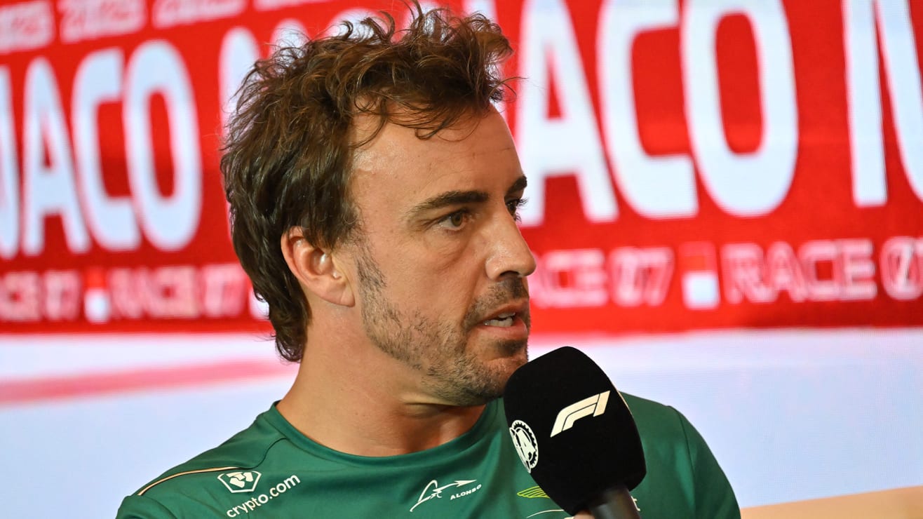 Aston Martin Tepis Tuduhan Alonso