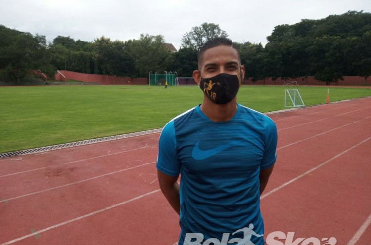 Renan Silva Menantikan Pertemuan dengan Persija dan Borneo FC