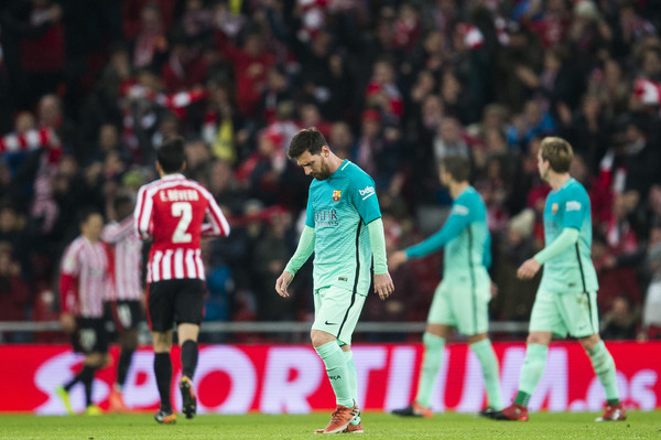 2 Kartu Merah Warnai Laga Barcelona vs Athletic Bilbao
