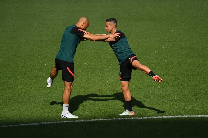 Kabar Gembira untuk Liverpool, Fabinho dan Thiago Siap Beraksi di Final